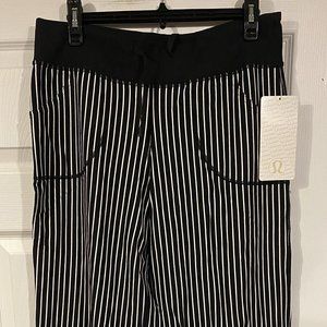 lululemon athletic Women's Black Pin Stripe Still Pants Size 8 Reg W5D29R